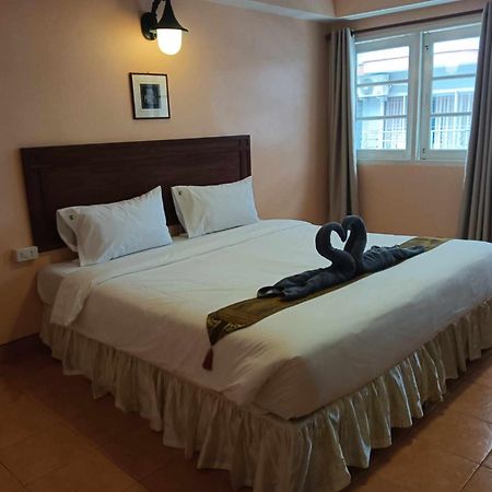 Nid Huahin Hotel Buitenkant foto