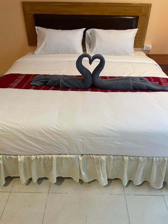 Nid Huahin Hotel Buitenkant foto