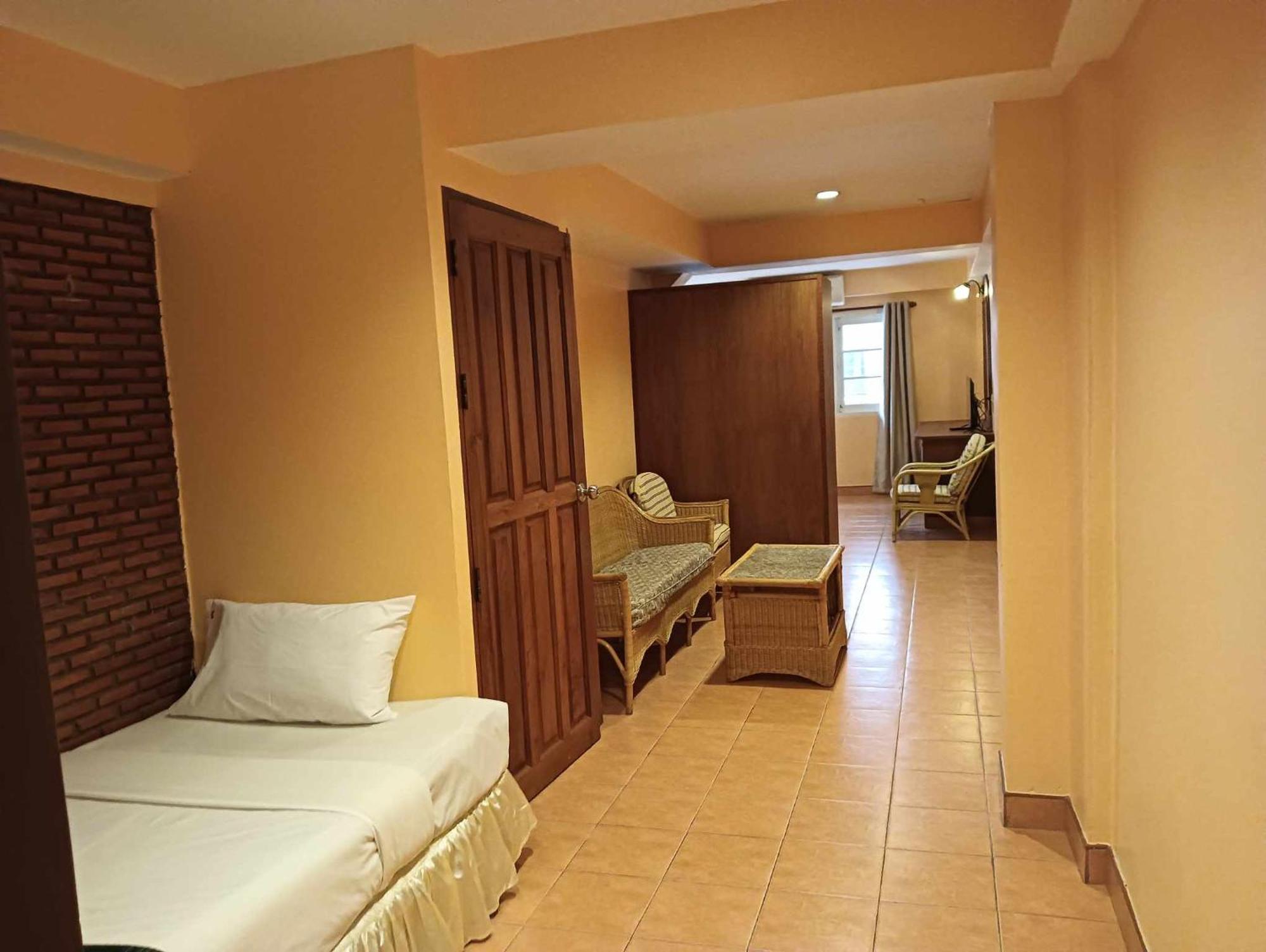 Nid Huahin Hotel Buitenkant foto